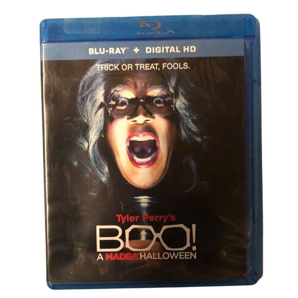 Tyler Perry's Boo! A Madea Halloween Blu-ray + Digital HD 2016 Comedy - Picture 1 of 2